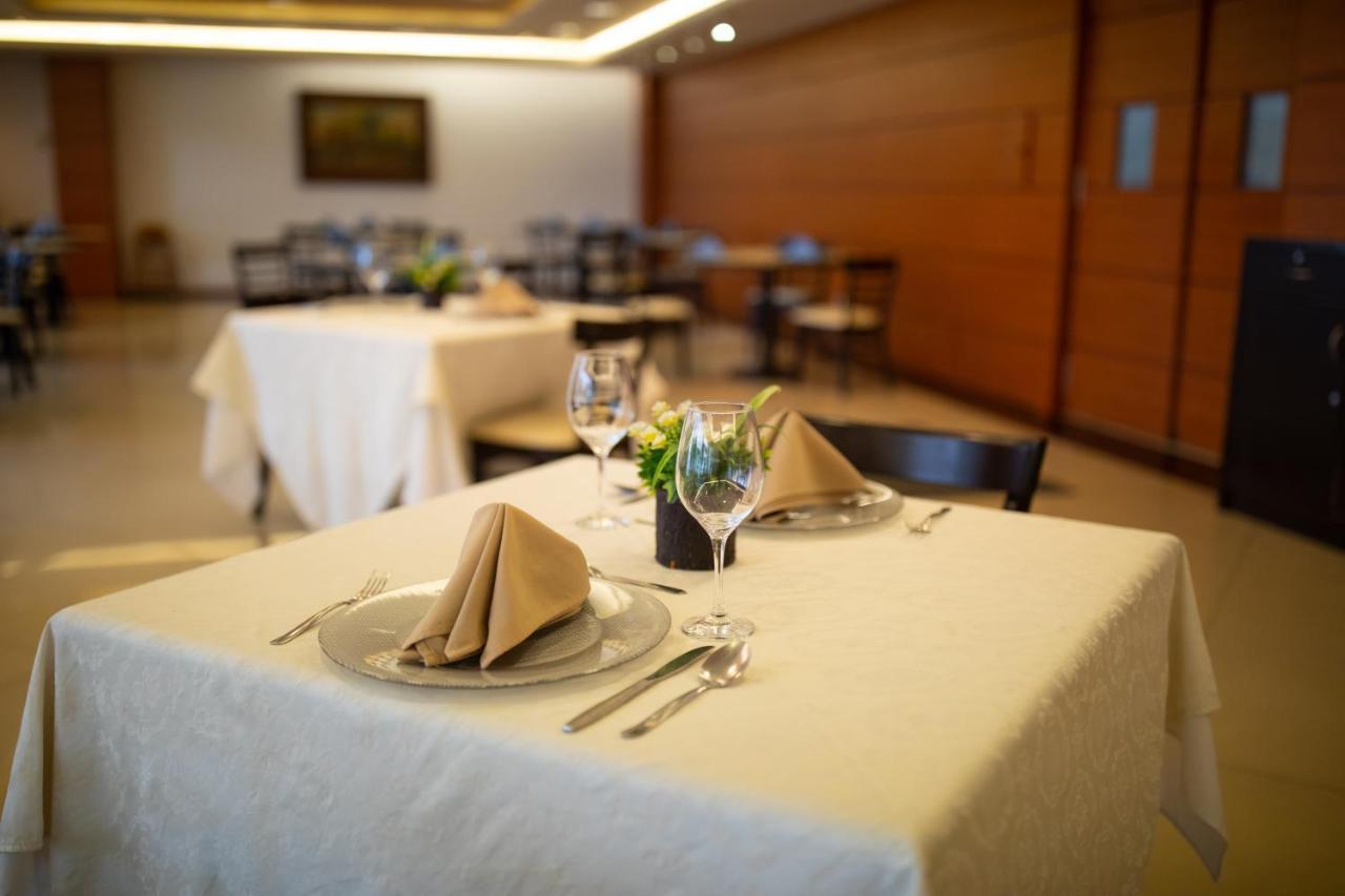 Hotel Horizon & Convention Center 4*