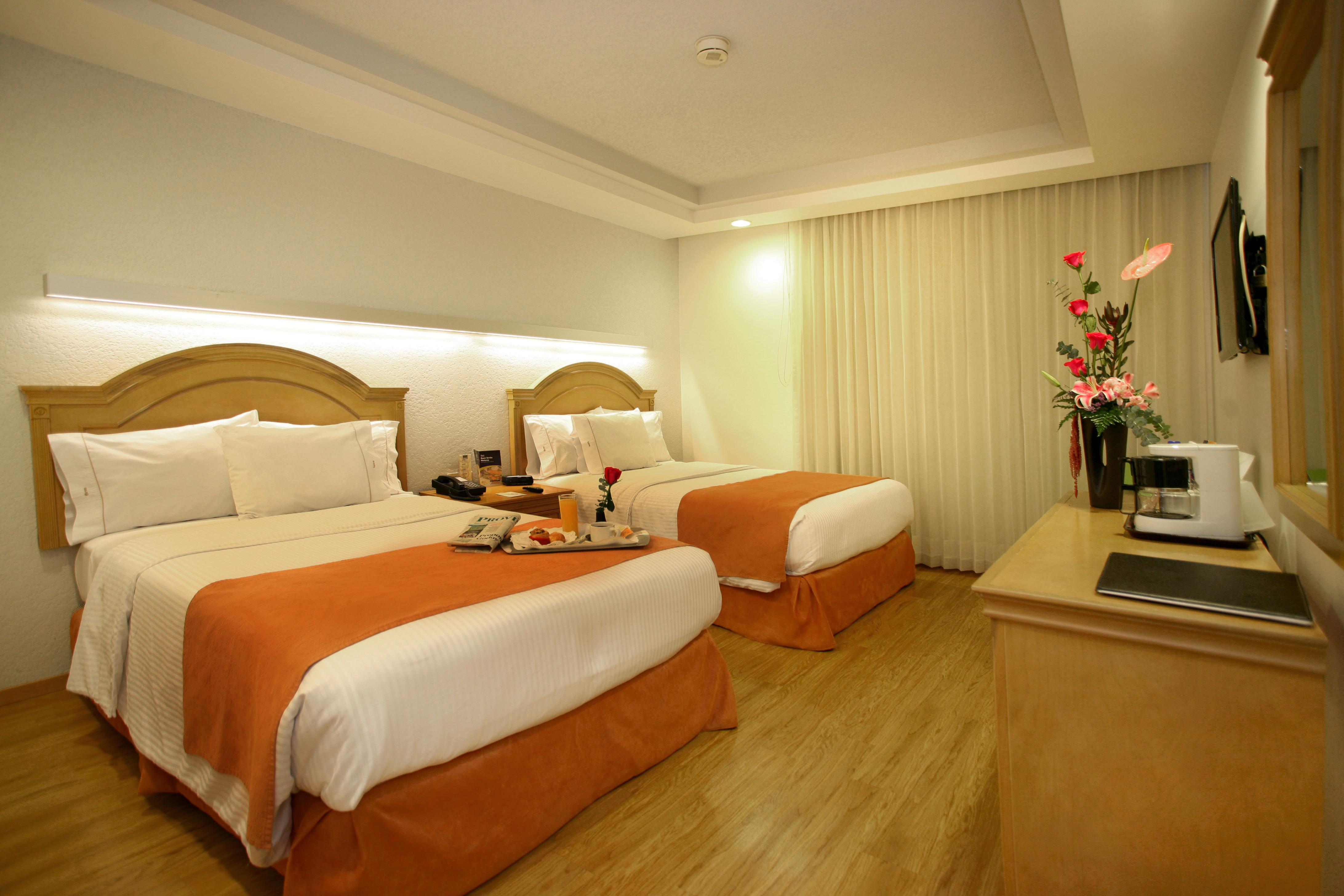 Horizon & Convention Center Hotel 4*