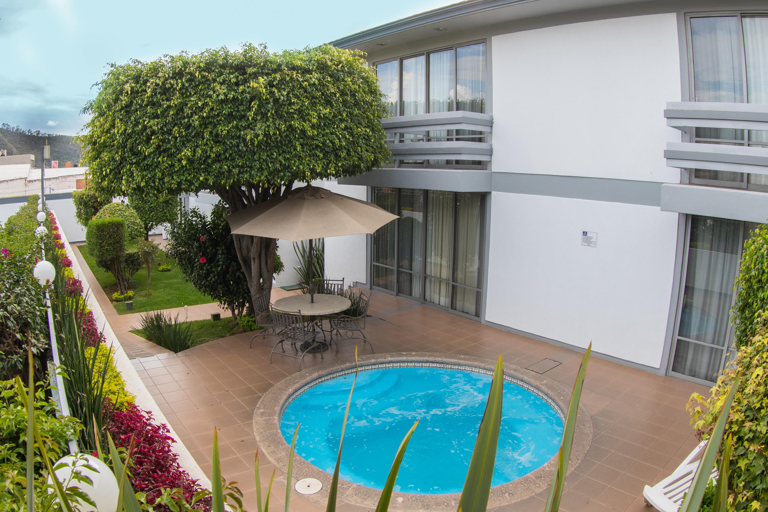 Hotel Horizon & Convention Center 4*